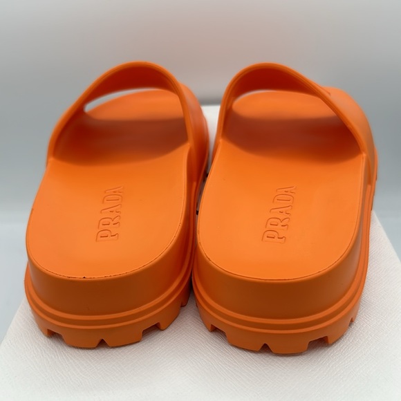 Prada Triangle Logo Slide Sandals Papaya Orange Size 42 EU / 9 US NIB - Picture 6 of 11